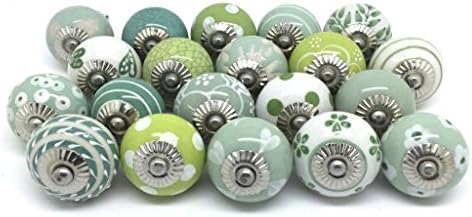 10 botões de cerâmica esverdeada maçante